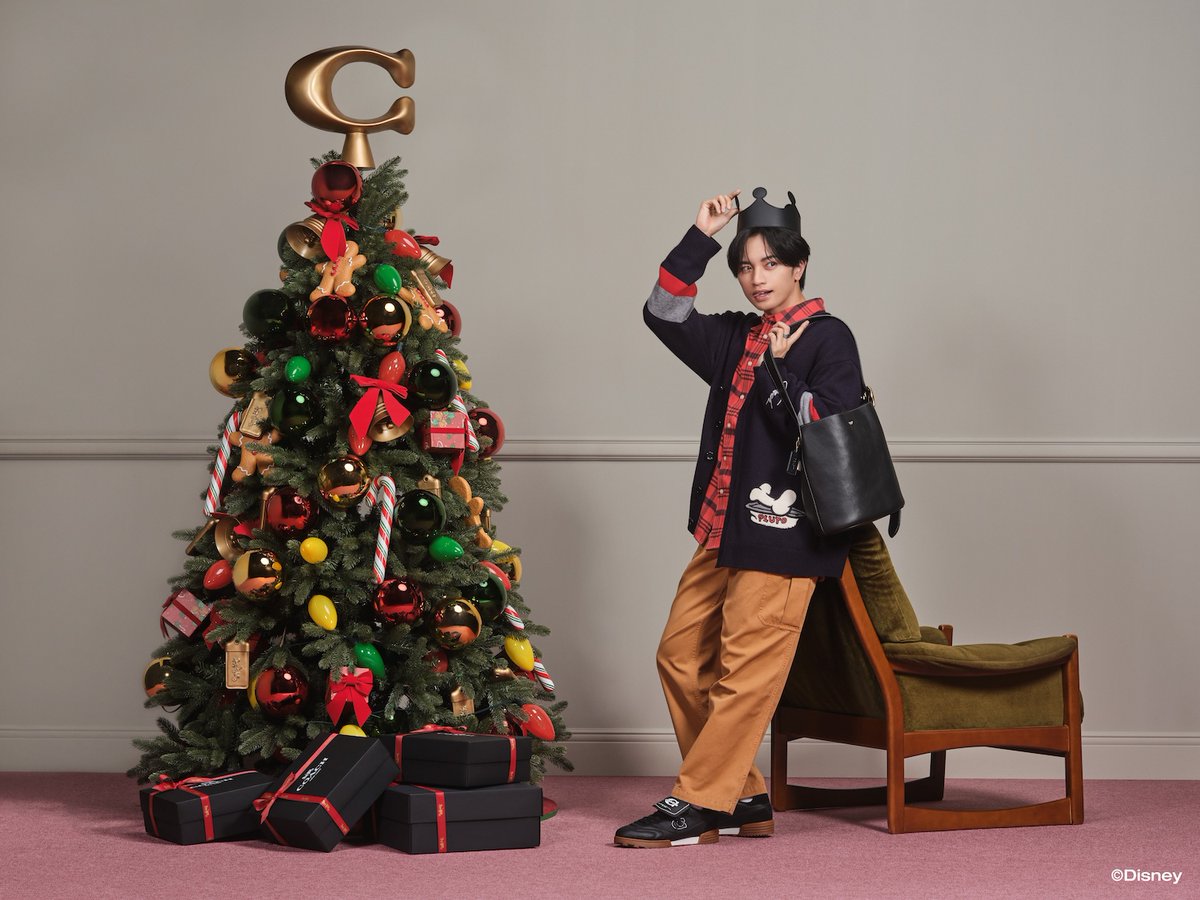 コーチ、2025年ホリデーキャンペーンに中島健人を起用🎄👑 ⏬子供の