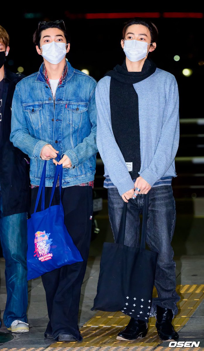 ᴀᴋʜ ᴢɪᴘ tweet media