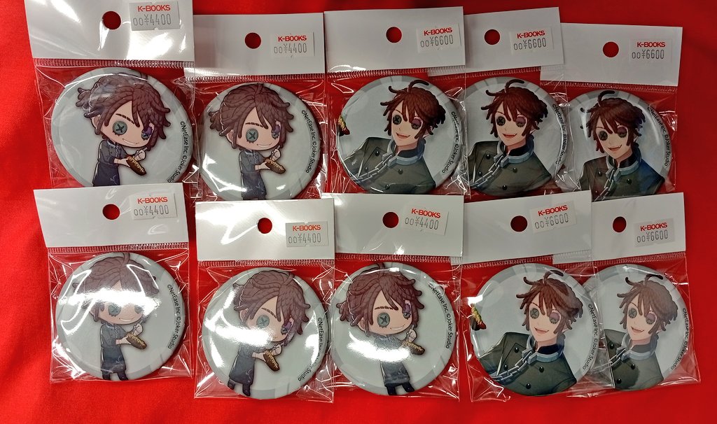 入荷情報】 第五人格 スマイルベースカフェ 缶バッジ 囚人 まとまって