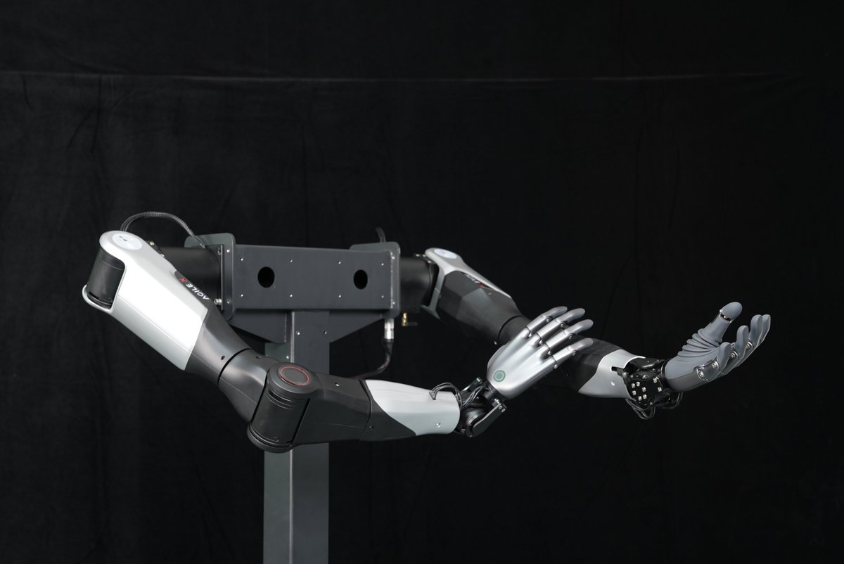 AgilexRobotics's tweet image. Meet NERO: AgileX&apos;s 7-DoF Robotic Arm with Human-Like Dexterity!

Ultra-light (4.8kg), precise (±0.1mm), and infinitely flexible—designed for cutting-edge robotics research.

🌐 Explore: global.agilex.ai
📩 Inquire: Sales@agilex.ai

#AgileXRobotics #NERO #humanoid