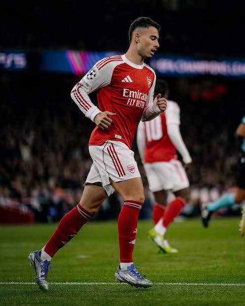 Modscot33's tweet image. Madueke should start on d LW &amp;amp;
Arteta should do the unthinkable and start Martinelli at CF today in addition to Eze &amp;amp; Saka. Against Bayern you need to hv a transition quality in attack because they are not going to sit back &amp;amp; if they leave it space behind u have to exploit it.