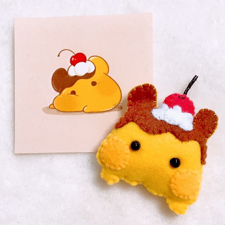 #魅惑のプリン展

あにゃ。×紗紀コラボ🩷💚💛
ぷりんフラッピィがフェルトマグネットに！？🍮
こちらは1点限定となっております🍮
連れて帰って可愛がってほしいです💛