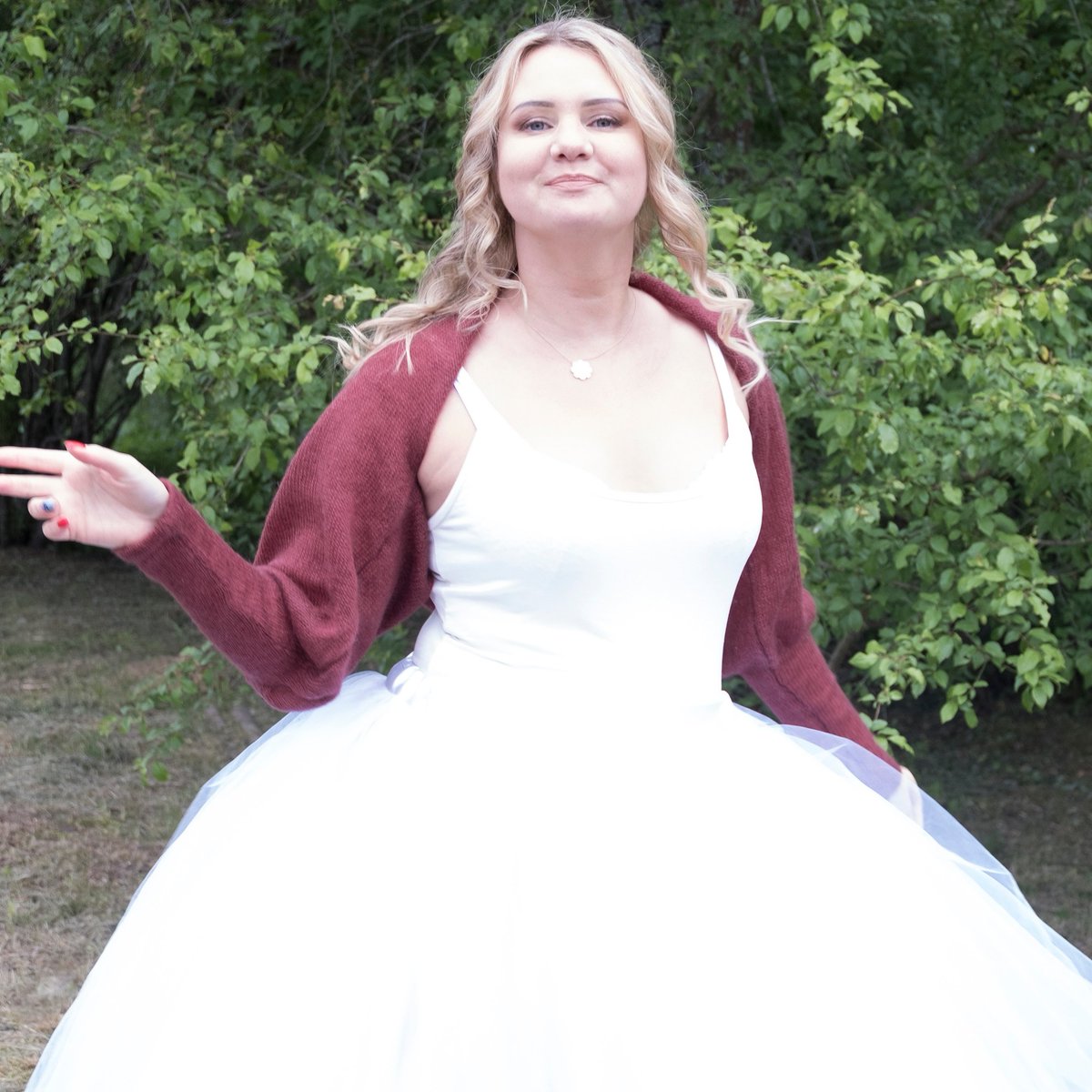 Soft mohair &amp; silk #Bolero ✨Elegant #puffsleeve #jacket — perfect #wedding cover-up or #evening #party look  #Handmade #Knitwear #SuperSoftKnits 

shorturl.at/7kp7J