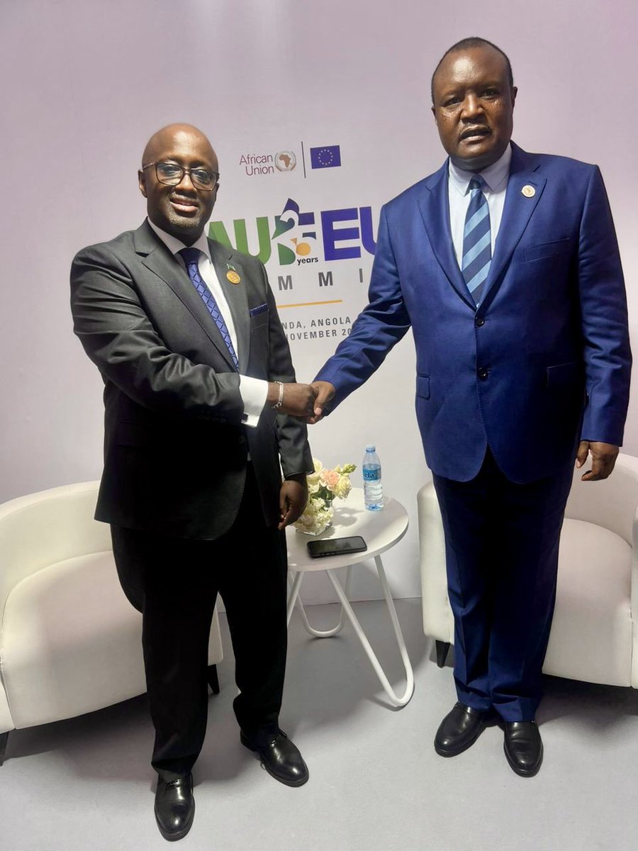 RwandaMFA's tweet image. On the sidelines of the #AUEU Summit in Luanda, Minister @onduhungirehe met with Amb. Johan Borgstam, EU Special Envoy for the Great Lakes.

He also held a meeting with Chief Fortune Charumbira, President of the Pan-African Parliament, focused on strengthening parliamentary…