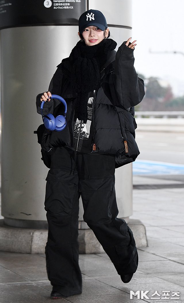 myujimin_'s tweet image. มาแน่แหละหูฟังแบรนด์นี้ ชีไม่ถืออะไรฟรีๆหรอก เพราะปกติหิ้วแต่แอร์พอดแม็กกับหูฟังมีสาย