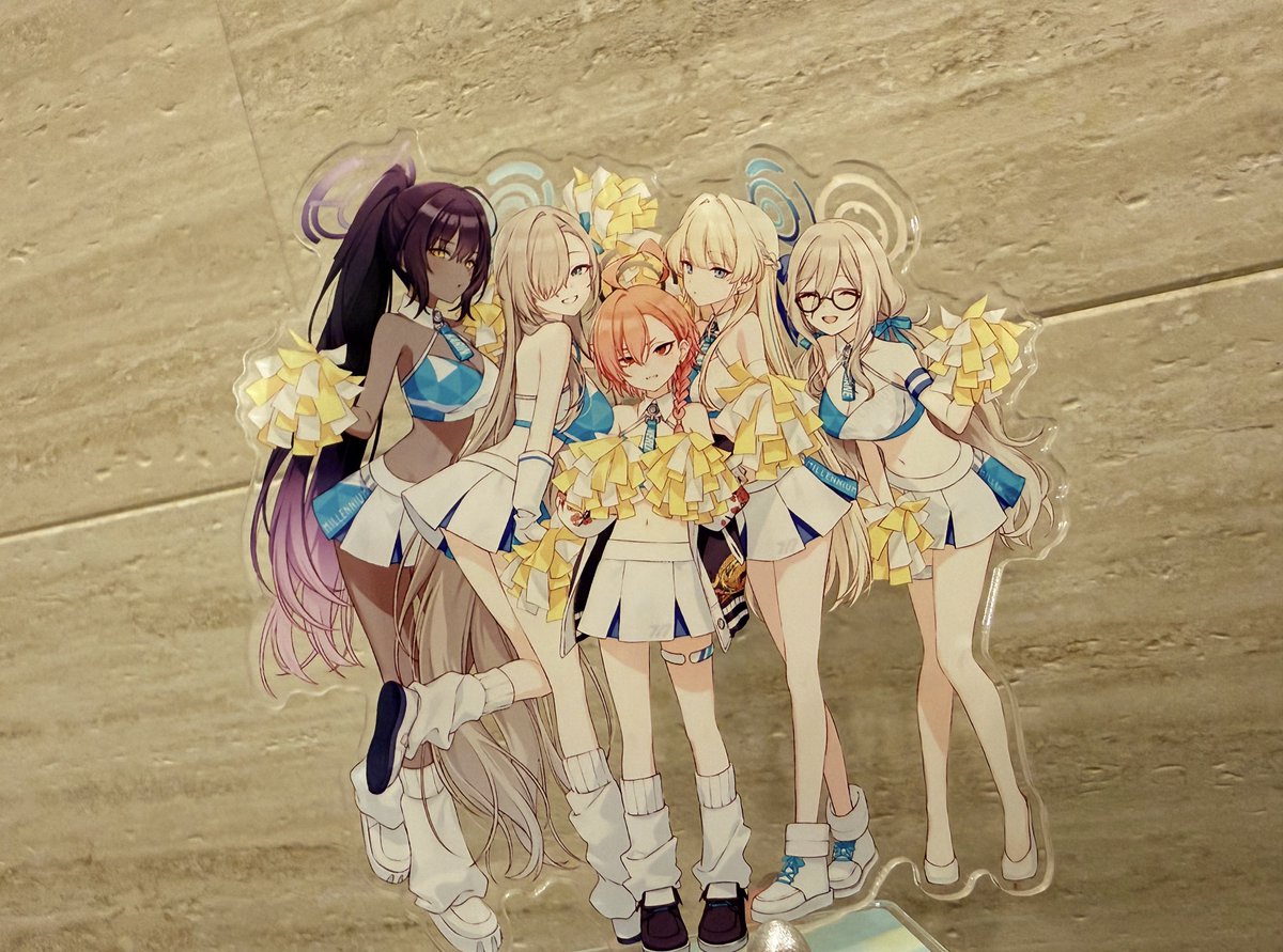 アクスタかわい〜！冬コミのセット限定です🤟