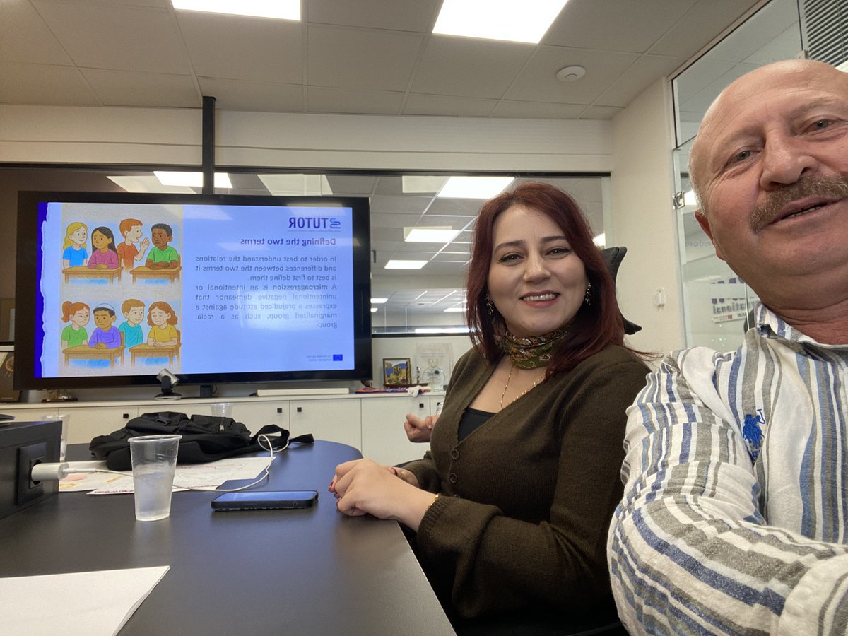 yusufusta72's tweet image. #TUTOR Projesi kapsamında Atina’da Grup çalışmasında VİKTORİA  sunumunu yapıyor 
@SerikMEM
#SERMED