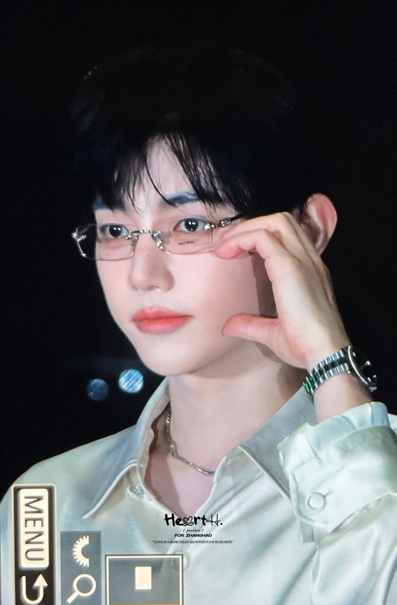 HeartH_zh's tweet image. 251126 ICN✈️

MAMA 🐼🩵

 #장하오 #章昊 #ZHANGHAO #ジャンハオ #제로베이스원   #ZB1