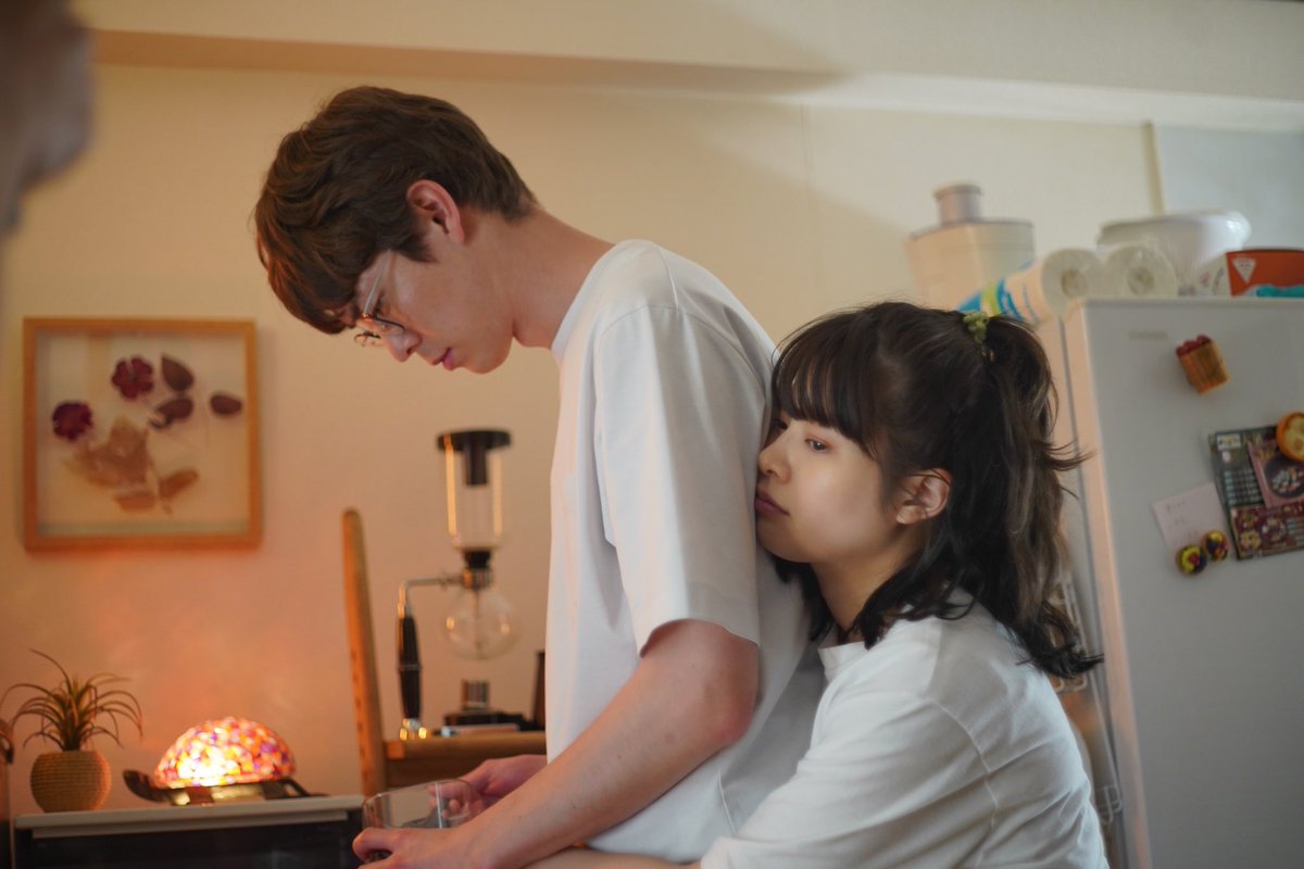 大好きなのに、愛してるのに、さよならまでの15年──

11/28（金）より公開の映画『佐藤さんと佐藤さん』試写にて🥂🩵

めちゃめちゃ良かった……劇的じゃないけどそっと胸の奥に残っていくようなストーリー。

活発な佐藤サチと、真面目な佐藤タモツ。