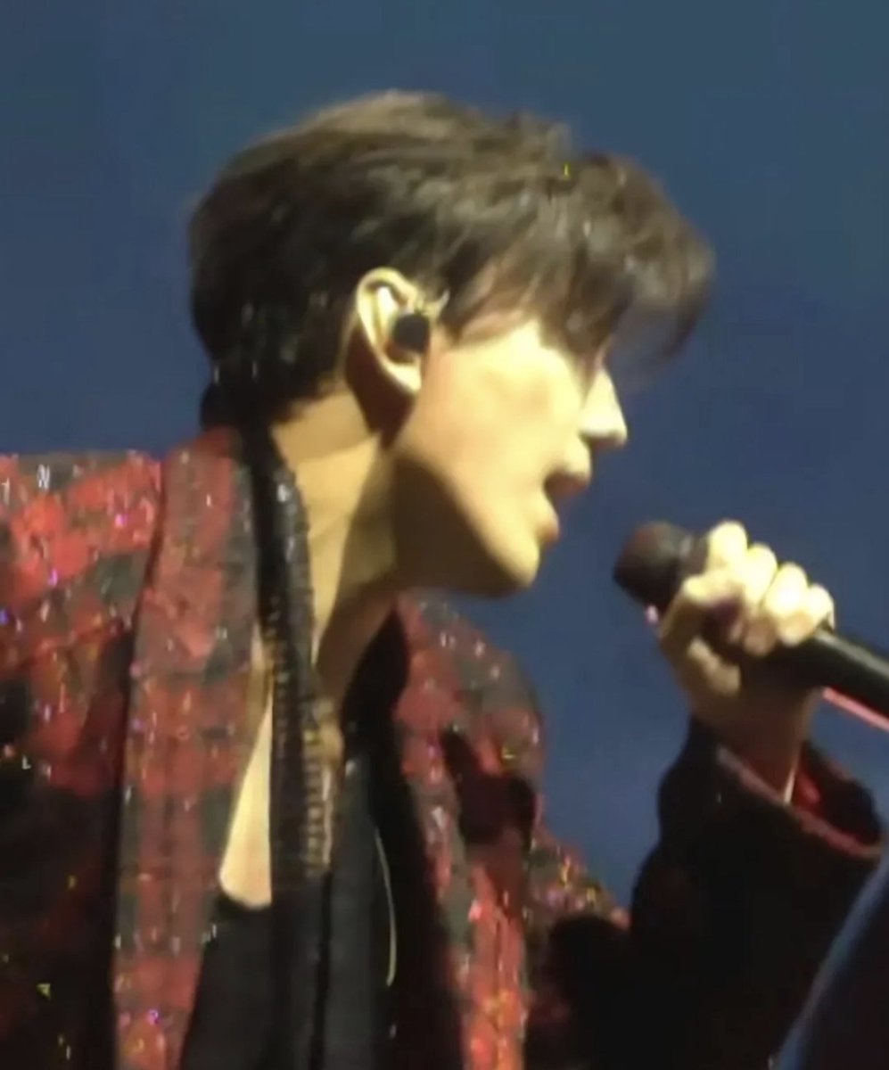 <a href="/xulio398104/">Xulio 🇪🇦</a> Tú amor hacia las dears es contagioso, es recíproco único e inagotable

DIMASH SOLO CONCERT 
Kazakh Superstar 
#BestVoice

Cr al autor