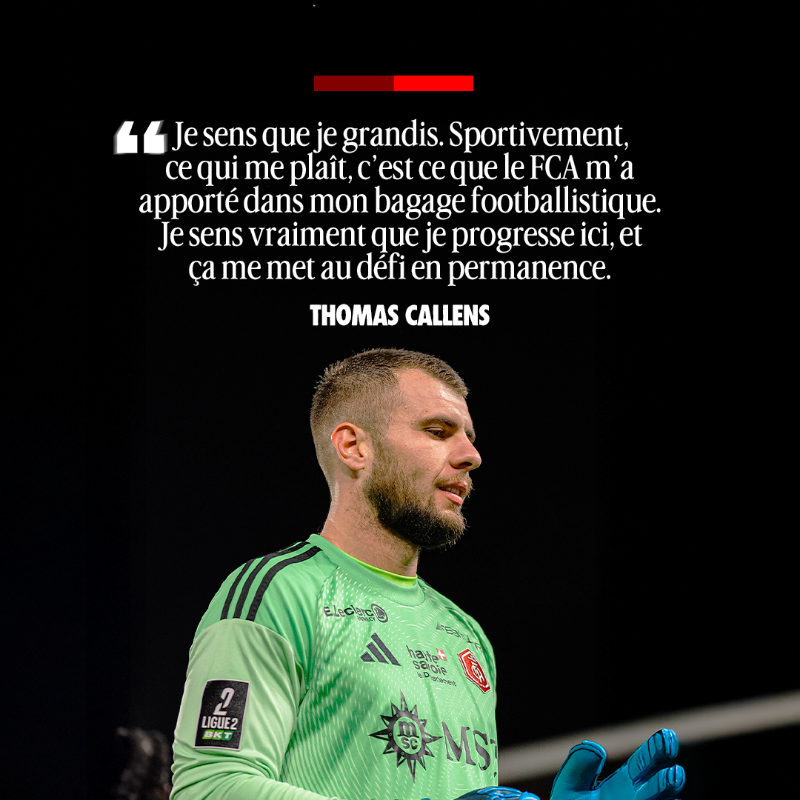 FCAnnecy's tweet photo. 🎙️ Entre performances sur le terrain et complicité avec ses coéquipiers, 𝐓𝐡𝐨𝐦𝐚𝐬 𝐂𝐚𝐥𝐥𝐞𝐧𝐬 incarne la détermination et l’esprit de groupe. Un portrait sincère d’un gardien en pleine ascension au FC Annecy.