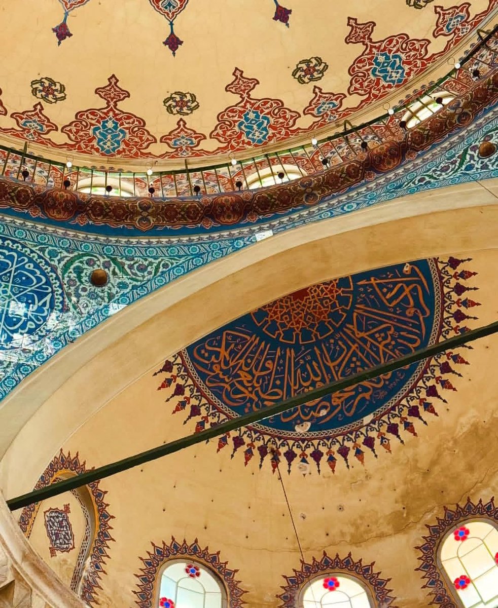 vardirbirhayirr's tweet image. İslam zerafettir...