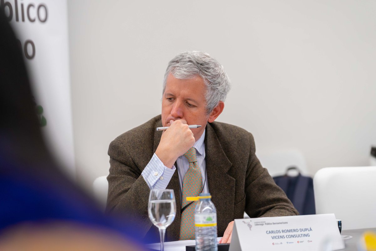 Fundación Carolina tweet media