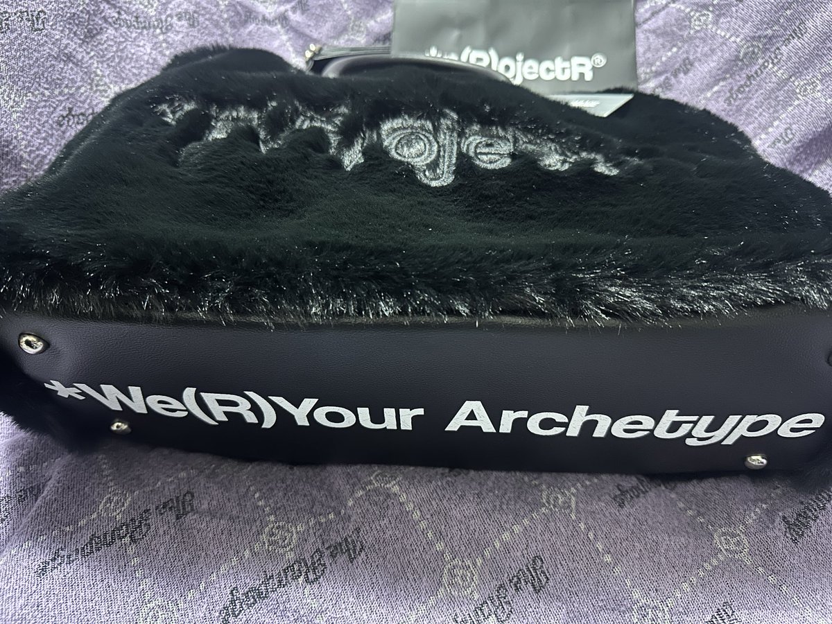 sakopanpan's tweet image. 届いた……か…かわえぇ……🤤🖤🤍
大切に使います🥹✨✨
＃THERAMPAGE #pRojectR