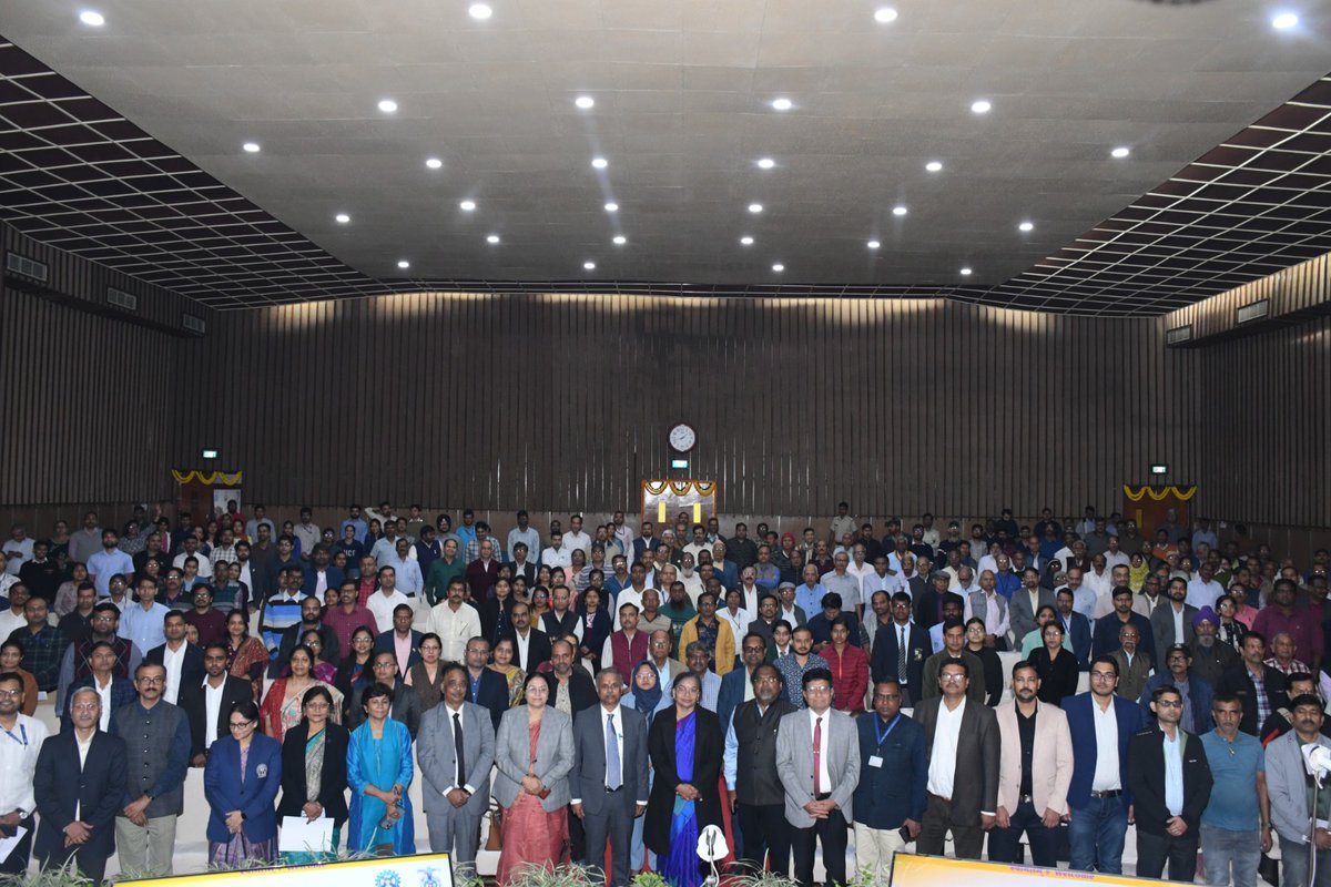 CSIR_NML's tweet image. CSIR-NML celebrated its Platinum Jubilee Foundation Day today. The event was graced by DG CSIR, Dr. N Kalaiselvi, Dr. SG Chowdhury, Director NML, Dr. N Murmu, Director, CMERI &amp;amp; Shri S K Jha, Former C&amp;amp;MD, MIDHANI were present.
@CSIR_IND @DrJitendraSingh @DrNKalaiselvi