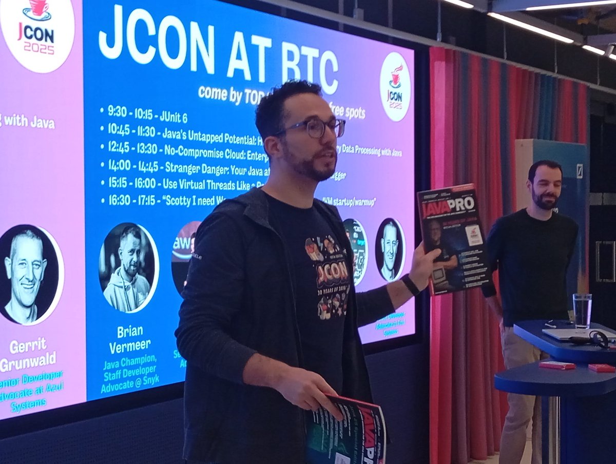 JAVAPROmagazin's tweet image. Now double at #JCON Berlin: the new #JAVAPRO issue AND our “30 Years of #Java” edition! Featuring #Java25, #VirtualThreads, #StructuredConcurrency &amp;amp; #GenAI.
Stop by &amp;amp; grab your free copies!

Can’t attend? Download or subscribe: javapro.io/2025/10/28/sta…