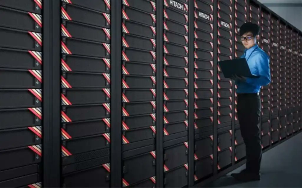 ComputerworldES's tweet image. La #IA avanza más rápido de lo que creíamos y ahora llega la plataforma que promete sostenerla sin interrupciones. @Hitachi_ES Vantara presenta VSP One Block High End, un #almacenamiento que une simplicidad, resiliencia y eficiencia para cargas críticas.
bit.ly/43MPjI0