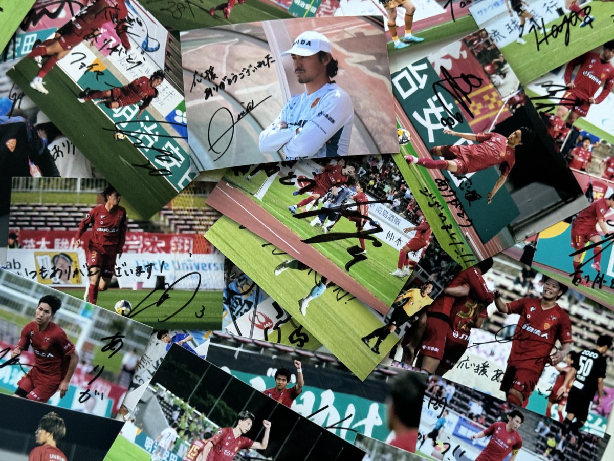 fcryukyu_goods's tweet image. 11/29の #ヴァンラーレ八戸 戦、1回のお会計4,000円以上お買い上げの先着100名様に...

\\チーム写真3枚セットをプレゼント🎁//

必ず1枚は選手・監督・ジンベーニョの直筆サインと、1年間の感謝のメッセージが入ってます❣️

ブラインドでのお渡しとなりますのでご了承ください🙏
#FC琉球