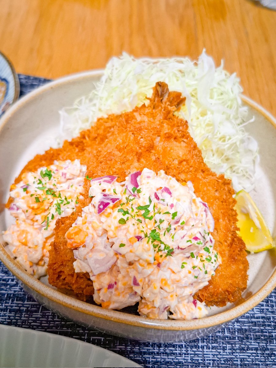 tabehapi's tweet image. おうち居酒屋開店🍻
❇️アスパラとエリンギの肉巻き
❇️シャインマスカットと生ハムの白和え
❇️アジフライ (冷凍) 自家製タルタル
❇️白菜とツナとうすあげの炊いたん
❇️塩ねぎとろ
#おうちごはん
#X晩酌部