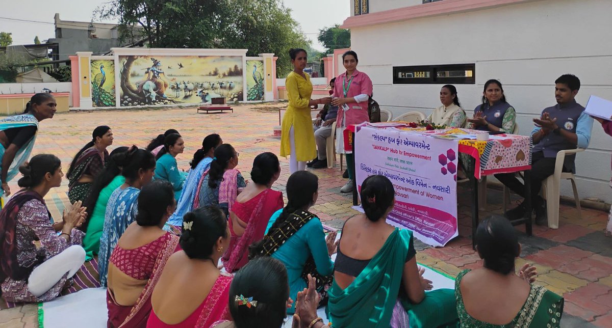 NJalalpore13's tweet image. આજ રોજ જલાલપોર  તાલુકાના ક્લસ્ટર ફેડરેશનની મીટિંગ રાખવામાં આવી હતી. જેમાં CLF ના પ્રમુખ,મંત્રી અને સભ્યો હાજર રહ્યા હતા. જેમાં વાર્ષિક સાધારણ સભાનું આયોજન કરવા માટેની ચર્ચા કરવામાં આવેલ.