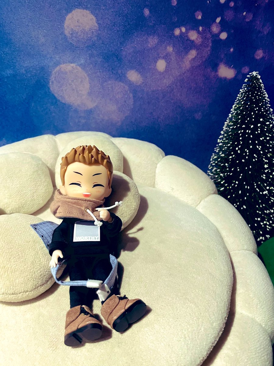 61spn_tomo's tweet image. えふごのプラネタリウムに滑りこみしてきた！あと、表紙がカバーされてて中身が判らない本屋さんでビビッときたのを購入。本と珈琲のお持ち帰りセットも買っちゃった。珈琲は早速淹れたけど美味しかった☕️ プラネタリウムの時間があったからカフェは諦めたんだけどまた行きたいな。

#おでかけあにき