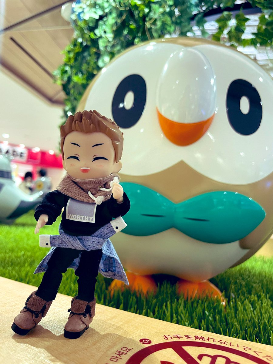 61spn_tomo's tweet image. えふごのプラネタリウムに滑りこみしてきた！あと、表紙がカバーされてて中身が判らない本屋さんでビビッときたのを購入。本と珈琲のお持ち帰りセットも買っちゃった。珈琲は早速淹れたけど美味しかった☕️ プラネタリウムの時間があったからカフェは諦めたんだけどまた行きたいな。

#おでかけあにき