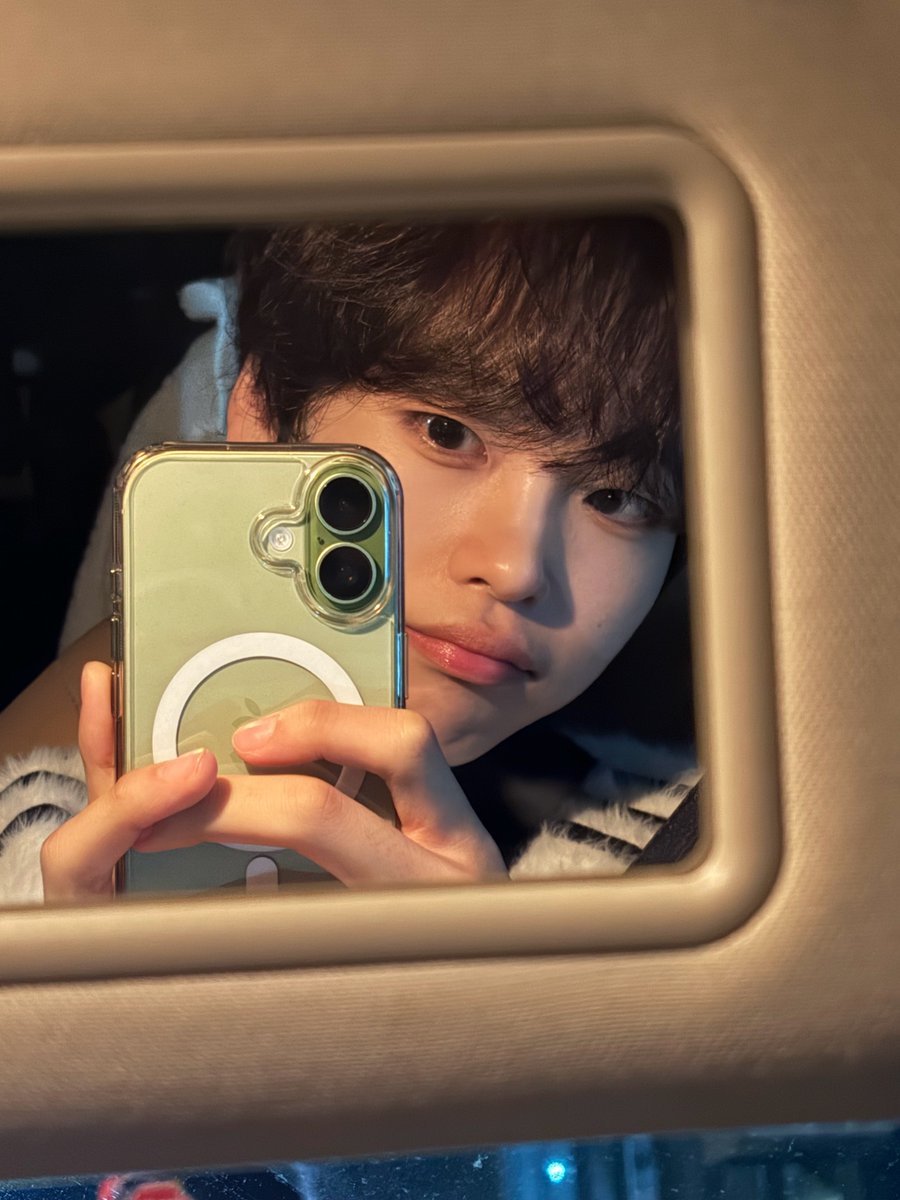 jjuyeopp's tweet photo. 코 띵똥하고싶어 https://t.co/M18NvHT71o