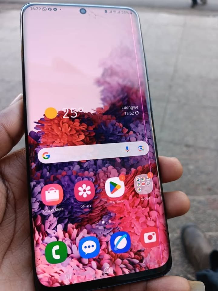 MosesMthawanji's tweet image. SAMSUNG GALAXY S20 ULTRA 

128GB
12GB
5000MAH BATTERY
100X zoom
MASSIVE CAMERAS
DUAL SIM
ONSCREEN FINGER PRINT

line + few cracks

390K.... Swap allowed

0880385808 wap

Lilongwe, area 3