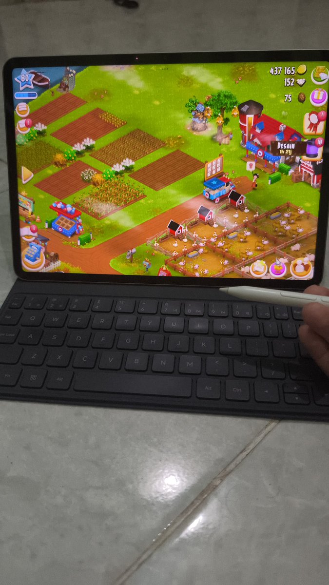 sambatanpaw's tweet image. Ngurusin bisnis peternakan yang di urus semood nya user 🙂‍↔️😂