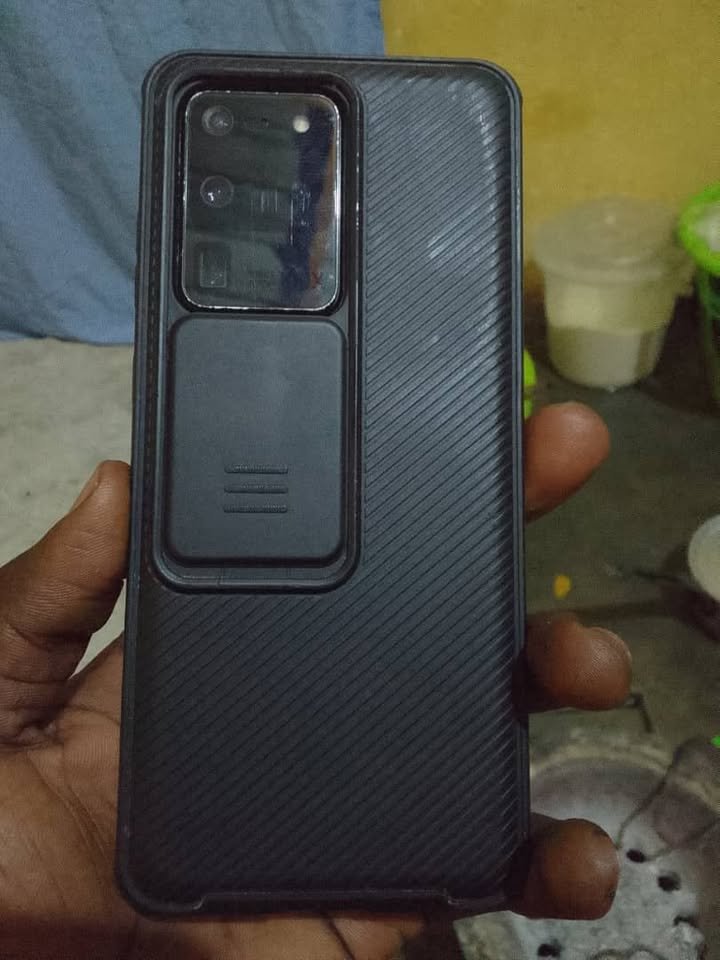 MosesMthawanji's tweet image. SAMSUNG GALAXY S20 ULTRA 

128GB
12GB
5000MAH BATTERY
100X zoom
MASSIVE CAMERAS
DUAL SIM
ONSCREEN FINGER PRINT

line + few cracks

390K.... Swap allowed

0880385808 wap

Lilongwe, area 3