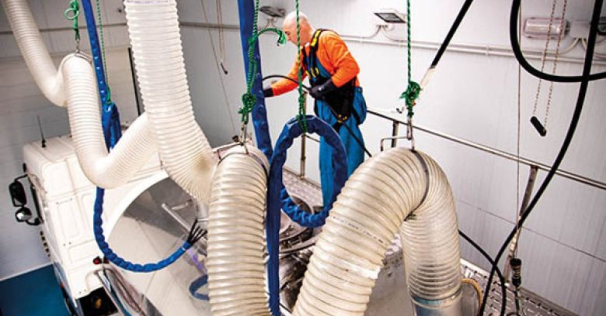 TransporteProf's tweet image. 🚛💧 ​ Nuevo dossier en #TransporteProfesional: &apos;Lavado interior de #cisternas&apos;. 

Una mirada experta sobre los riesgos, la normativa y cómo combatir prácticas ilegales en el sector.
​
 Léelo aquí 👉 transporteprofesional.es/ultimas-notici…
​
#lavaderoscisternas #transporte