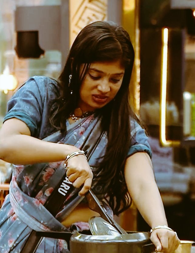 Rodgersstev's tweet image. #Paaru inimel kitchen work pathi nee pesave kudathu

Ipoo purinchirukum unaku evlo kastam nu #BiggBossTamil9