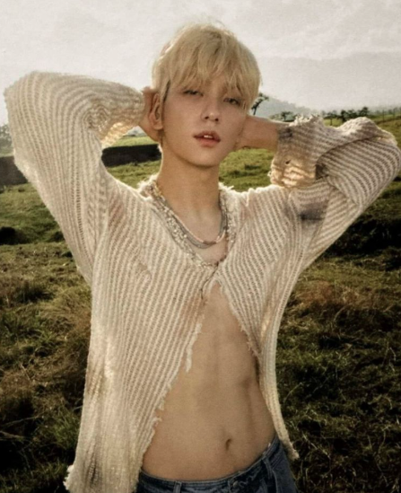 AboutMusicYT's tweet photo. Happy 25th birthday to the ethereal leader, Soobin of TXT! https://t.co/zALZUqrjew