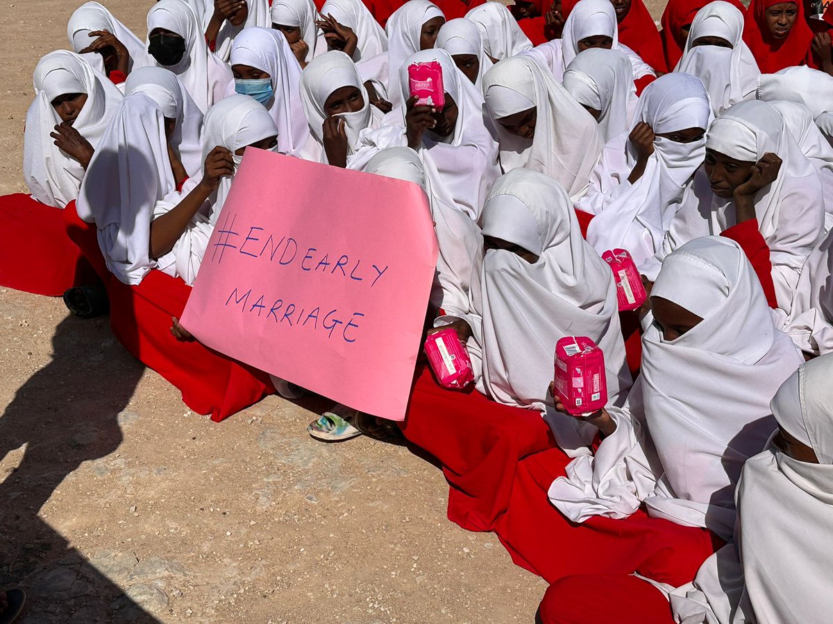 ESYF_CBO's tweet image. Empowerment starts with awareness. Let&apos;s ensure that all women and girls in Mandera are free from violence. Together, we spearhead change! #HealthyAdolescents #16days4ASRH #projectsharp #sharpkenya #protectherRights #16DaysOfActivism2025