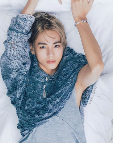 AboutMusicYT's tweet image. Happy 30th birthday to the iconic, gifted, talented, V, vocalist, visual, dancer, Tata, it-boy, legendary Taehyung of BTS!