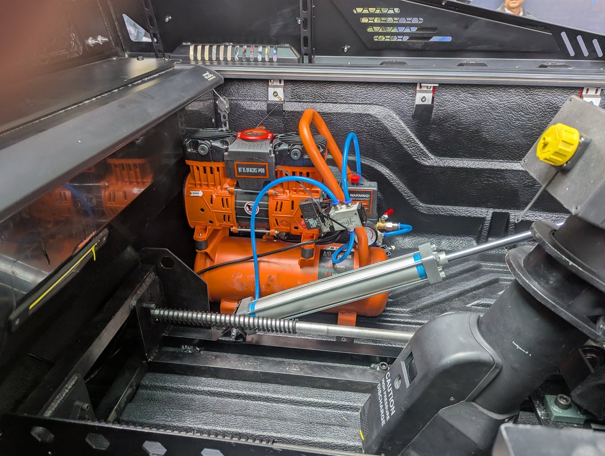 Defencematrix1's tweet image. Some more pics of the Indrajaal Ranger platform: