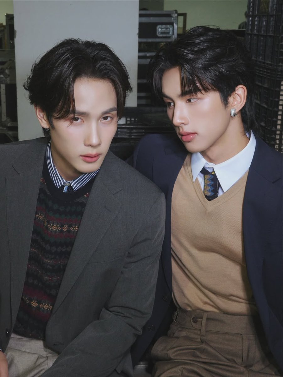 SurfJavaPH's tweet image. 📸 112625 | armytoast ig post (1) 

MAGIC VIBES MAXIMIZED X SJ
#GMMTV2026XSurfJava
#GMMTV2026 #H2Hseries
#SurfNLove #RoommateChaos 
#surfjava #swensurf #javabh