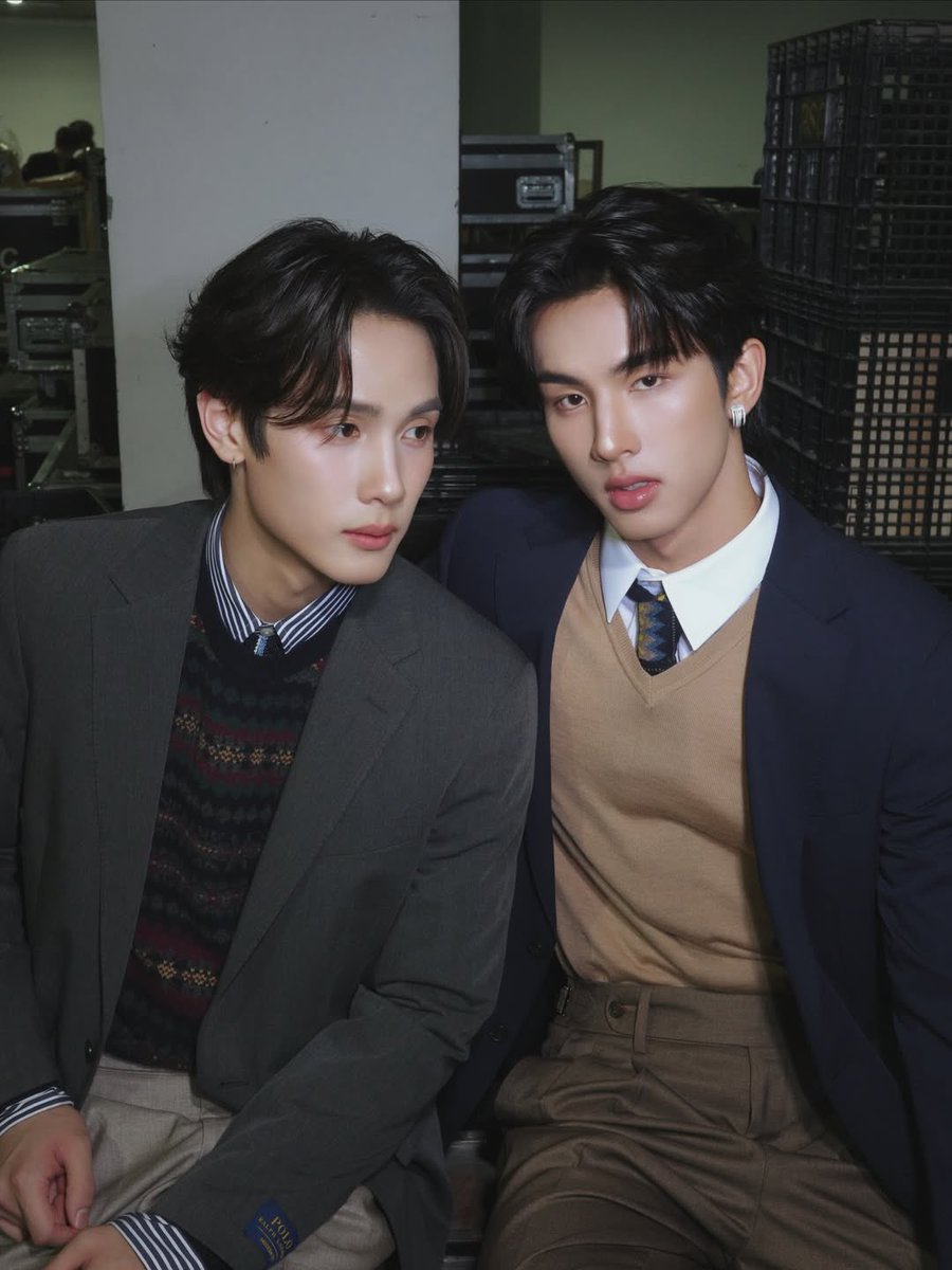 SurfJavaPH's tweet image. 📸 112625 | armytoast ig post (1) 

MAGIC VIBES MAXIMIZED X SJ
#GMMTV2026XSurfJava
#GMMTV2026 #H2Hseries
#SurfNLove #RoommateChaos 
#surfjava #swensurf #javabh