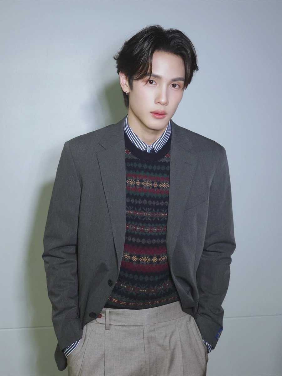 SurfJavaPH's tweet image. 📸 112625 | armytoast ig post (3) 

MAGIC VIBES MAXIMIZED X SJ
#GMMTV2026XSurfJava
#GMMTV2026 #H2Hseries
#SurfNLove #RoommateChaos 
#surfjava #swensurf #javabh