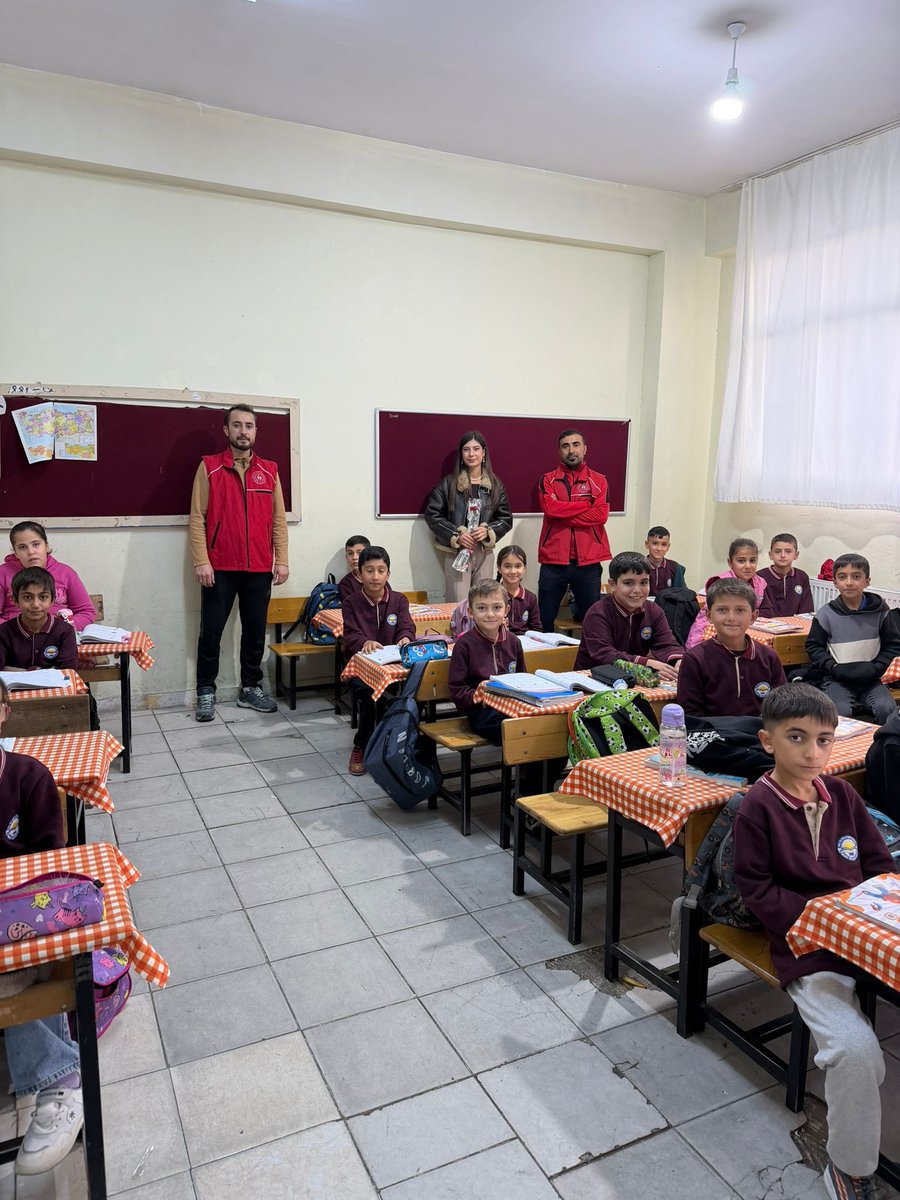 Gençlik Merkezleri tanıtım faaliyetleri ve alan taramaları kapsamında okullar ziyaretlerimize devam ediyoruz.
#MerkezimSeninleGüzel
#merkezimheryerde