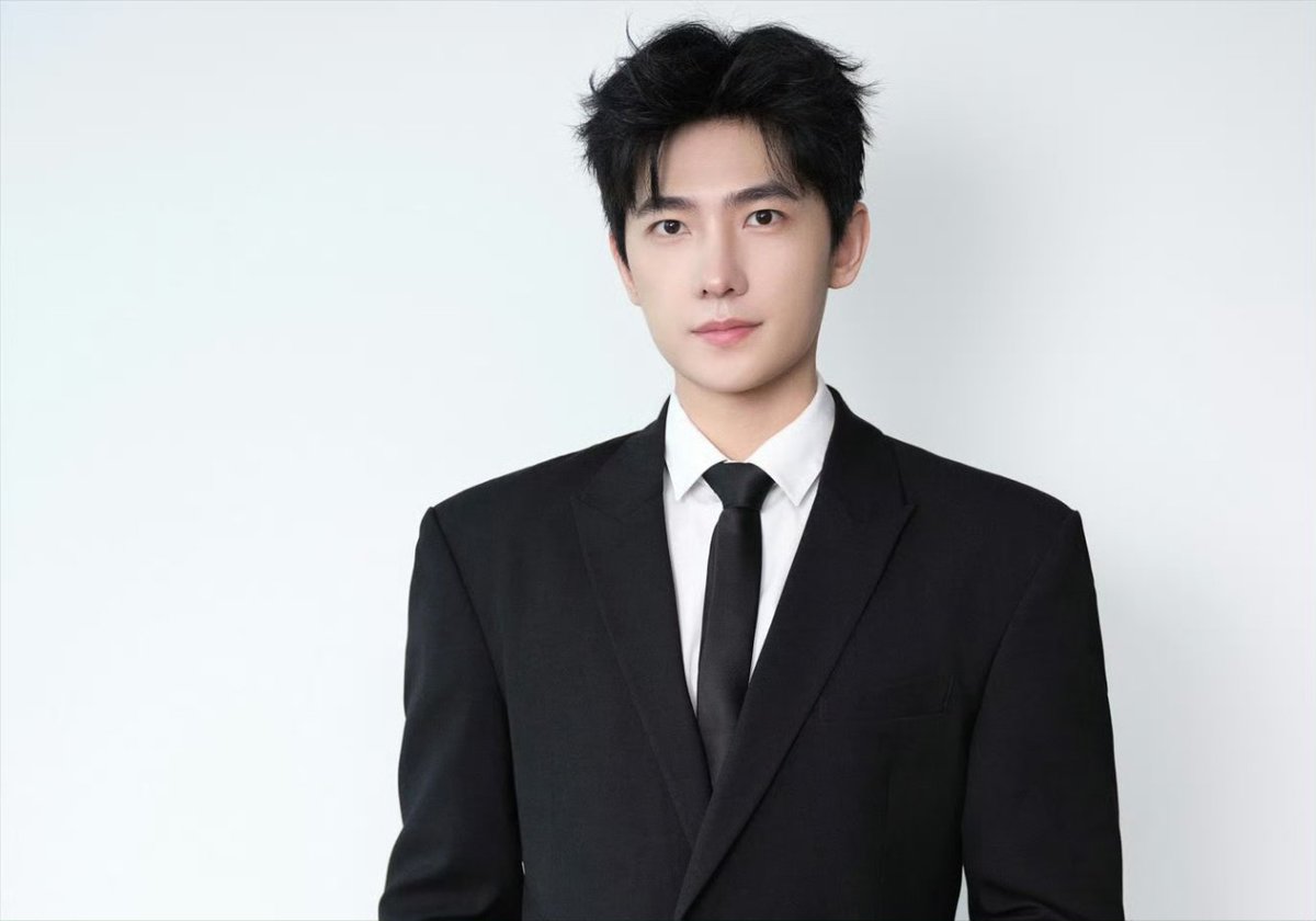 someone please change yang yang's mdl profile picture to this🙇‍♀️