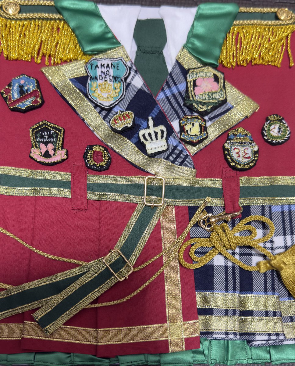 su822takaneko's tweet image. #涼海すう生誕祭2025 の紹介です。
①アルバム作成
　メッセージカード、思い出の2冊
　表紙は衣装イメージです。

表紙 作成
・I&apos;M YOUR IDOL、黒衣装
　ぱふ(@chiii_pa )
・赤衣装、ピンク衣装
　ひかり(@hinatama____ )

アルバム編集
　まゆゆん(@nyannyanitigo )

#涼海すう
#高嶺のなでしこ