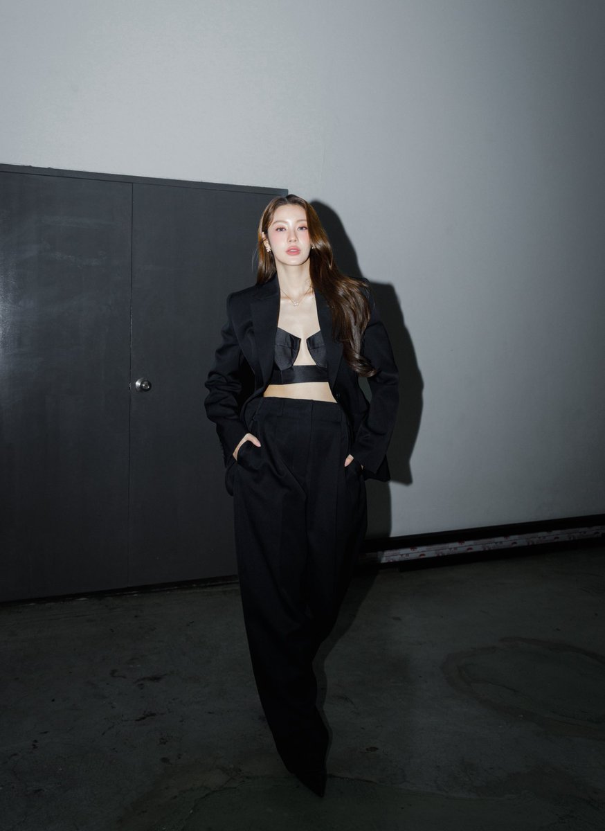 NamtanTipnaree's tweet image. Being an actress is my greatest pride, in every role I step into with purpose and passion.🤍