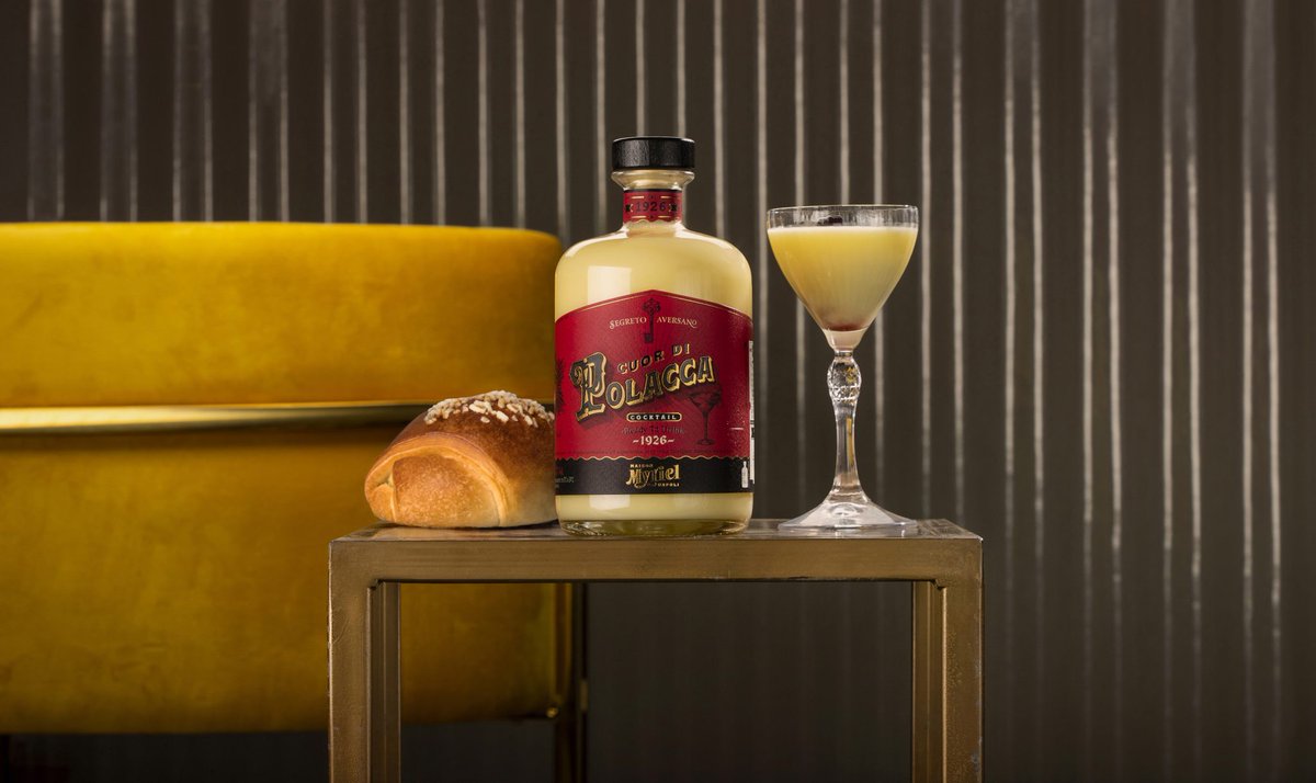 packagings's tweet image. Maison Myriel’s Cuor di Polacca reimagines a historic Aversano dessert through a striking packaging concept that merges #heritage with modern mixology.

packagingoftheworld.com/2025/11/cuor-d…

#packagingdesign by Andrea Basile