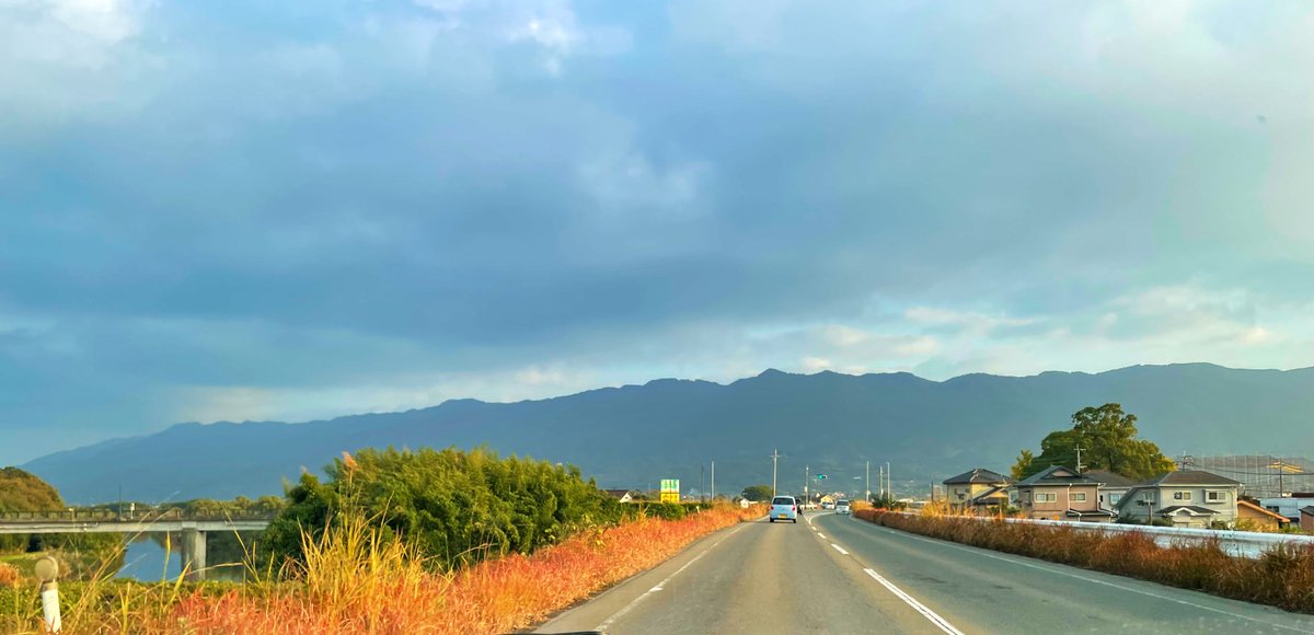 久留米で仕事🧳
耳納連山はいつ見ても素晴らしい⛰️