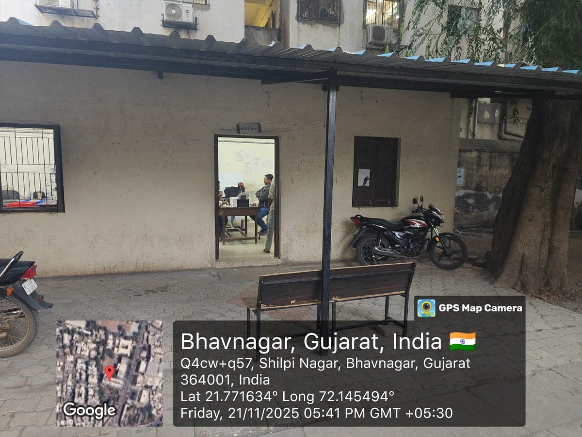 UIDAIMumbai's tweet image. BMC Aadhaar Seva Kendra, Head Office, #Bhavnagar District of #Gujarat inspected by UIDAI AM and awareness given for UIDAI #Policy, MBU, UC and fast track of the work to the Operator/ Supervisor as on dated : 21.11.2025. @UIDAI @GoI_MeitY @Collectorbhav #MBU
#UIDAI #Aadhaar