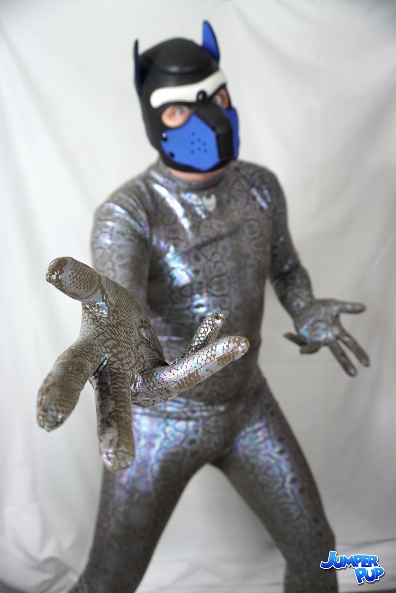 So shiny and new!.. to me
Hiro Gato suit off of secondskin.co