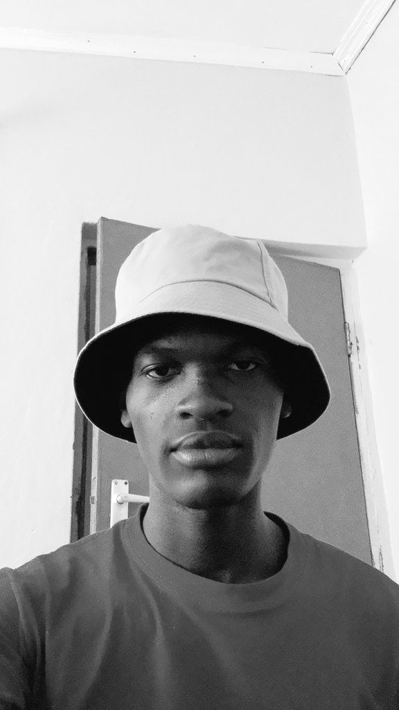 bom43456's tweet image. Hi, Bevon from @SuiNetworkKE 
I make easy-to-understand web3 videos that break down crypto topics in a fun and relatable way.
I&apos;m also great with hosting spaces and keeping listeners entertained also I need to work on my two word sentences😂
Let&apos;s connect and create something🫂