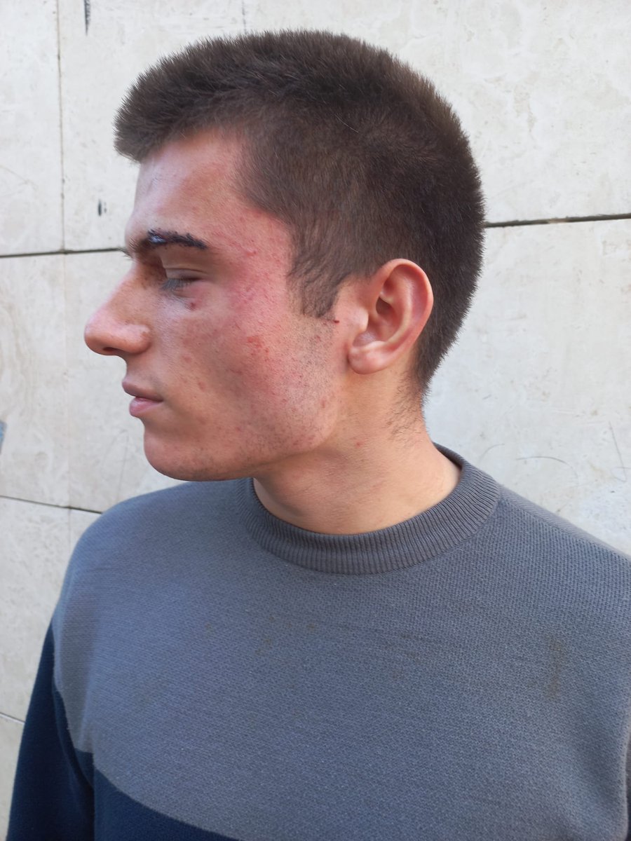 4tayadli1986's tweet image. Katil polis evlatlarımızın evlerini basıp ailelerinin gözü önünde işkence yapıyor! Evlatlarımıza yaptığınız işkencelerin, evlatlarımızın akan her bir damla kanının hesabını soracağız! İşkence yapmak şerefsizliktir!