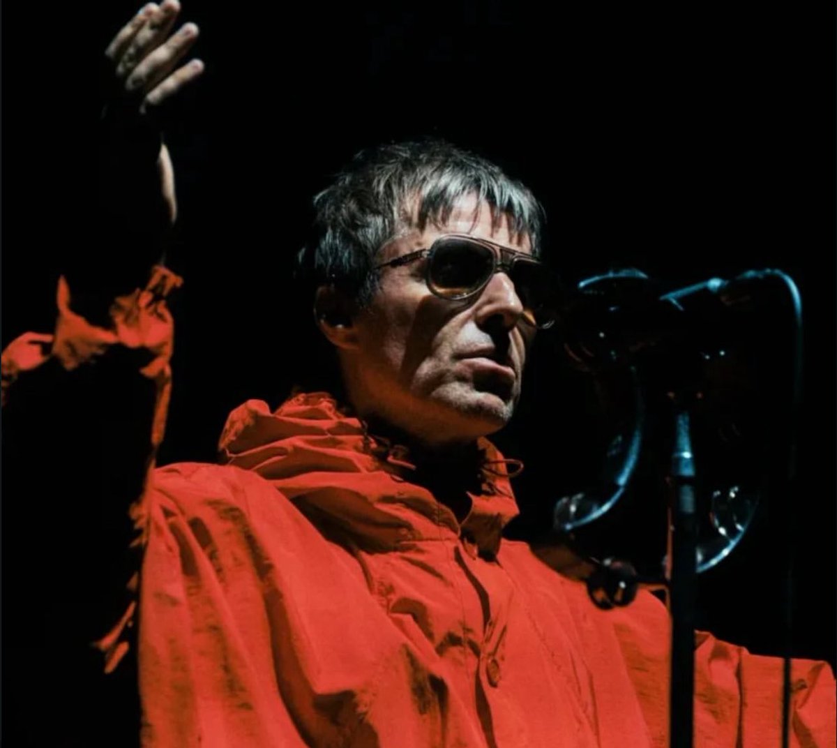 alivedemo's tweet image. my goat